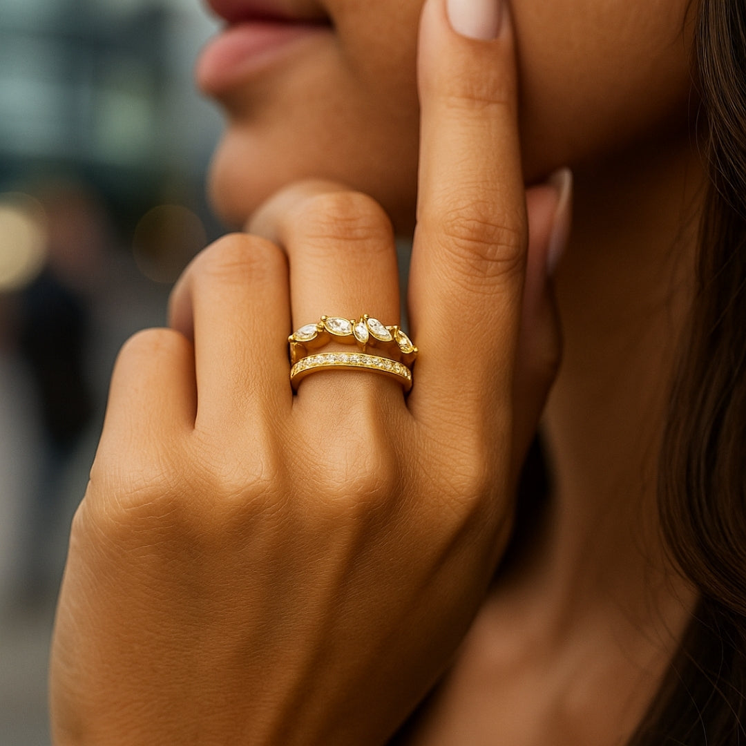 ANILLO VALENTINA ROCHE DOBLE ARO DORADO CON CIRCONITAS