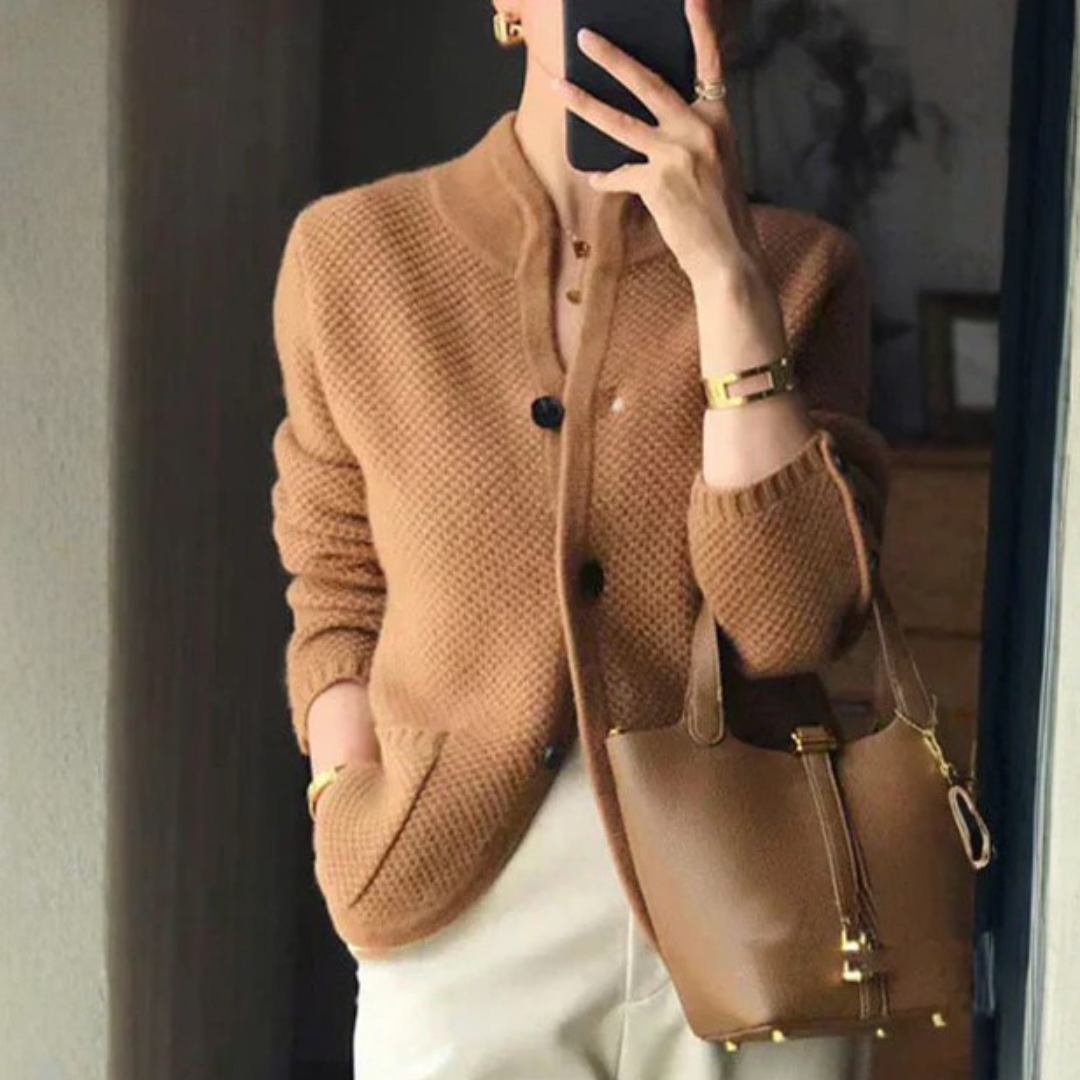 CARDIGAN DE PUNTO CLÁSICO