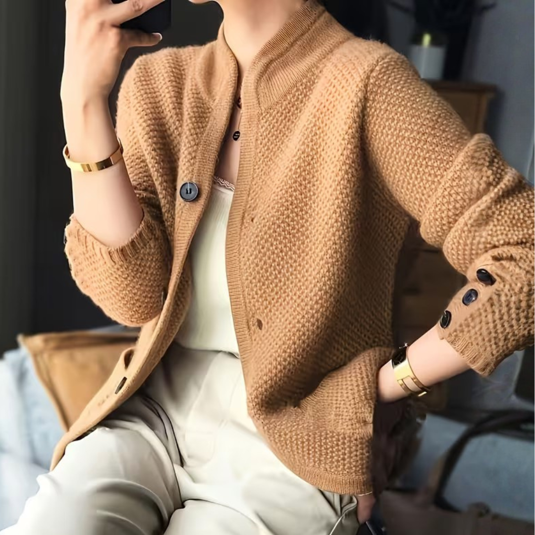 CARDIGAN DE PUNTO CLÁSICO