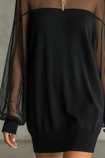 MINI VESTIDO CON MANGAS TRANSPARENTES Y CUELLO ALTO REFINADO