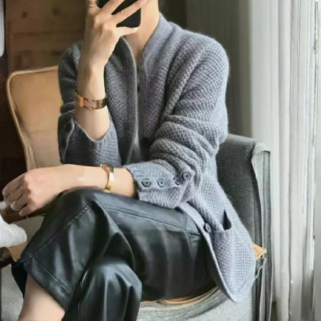 CARDIGAN DE PUNTO CLÁSICO