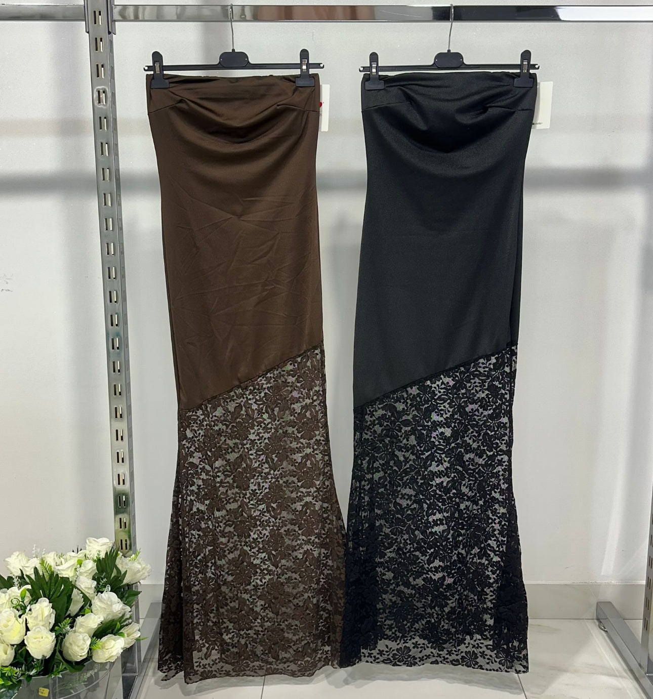 VESTIDO LARGO NEGRO DE FIESTA CON ENCAJE TRANSPARENTE