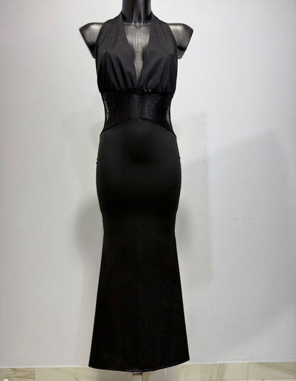 VESTIDO LARGO NEGRO SATINADO CON ESCOTE PROFUNDO