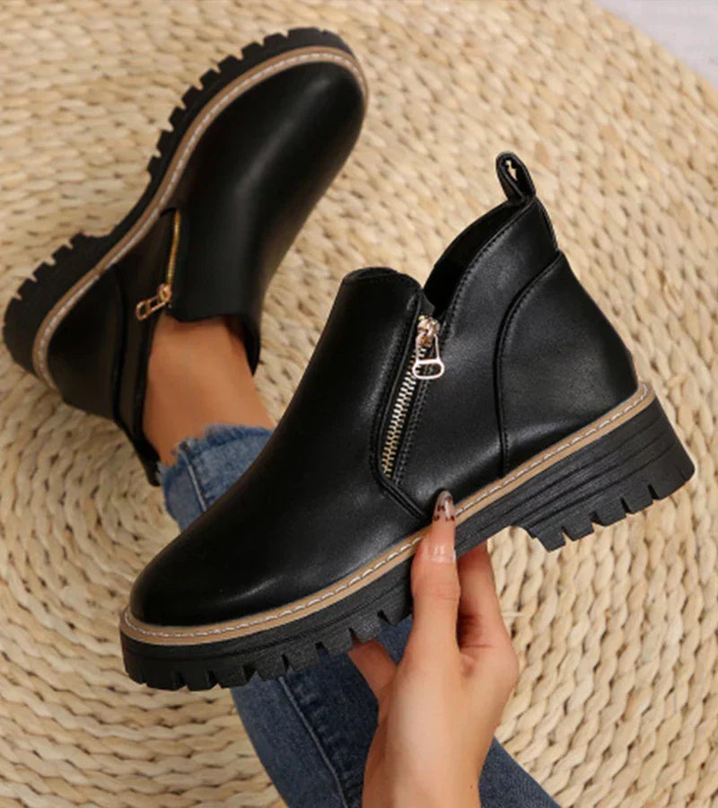 ZAPATILLAS CON CUÑA LIGERA · CONFORT ELEVADO PARA EL DÍA A DÍA