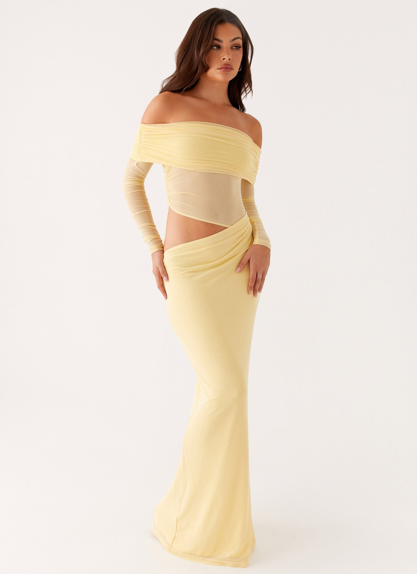 VESTIDO LARGO OFF SHOULDER ELEGANTE CON CORTE LATERAL