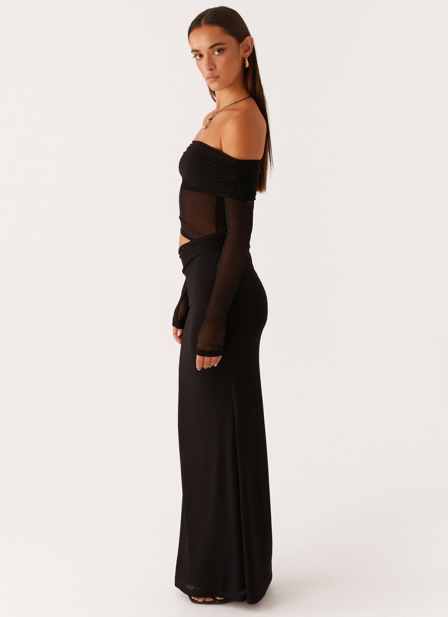 VESTIDO LARGO OFF SHOULDER ELEGANTE CON CORTE LATERAL