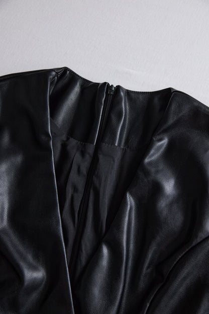 VESTIDO CORTO VALENTINA ROCHE EFECTO CUERO ELEGANTE