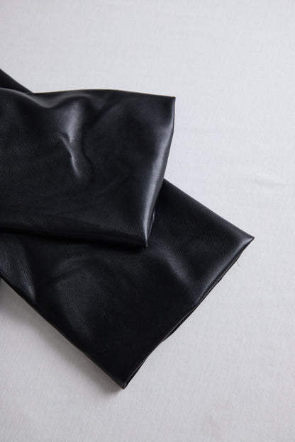 VESTIDO CORTO VALENTINA ROCHE EFECTO CUERO ELEGANTE