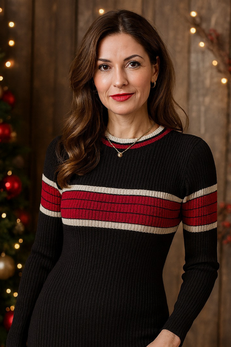 VESTIDO DE PUNTO AJUSTADO CON FRANJAS ELEGANTES