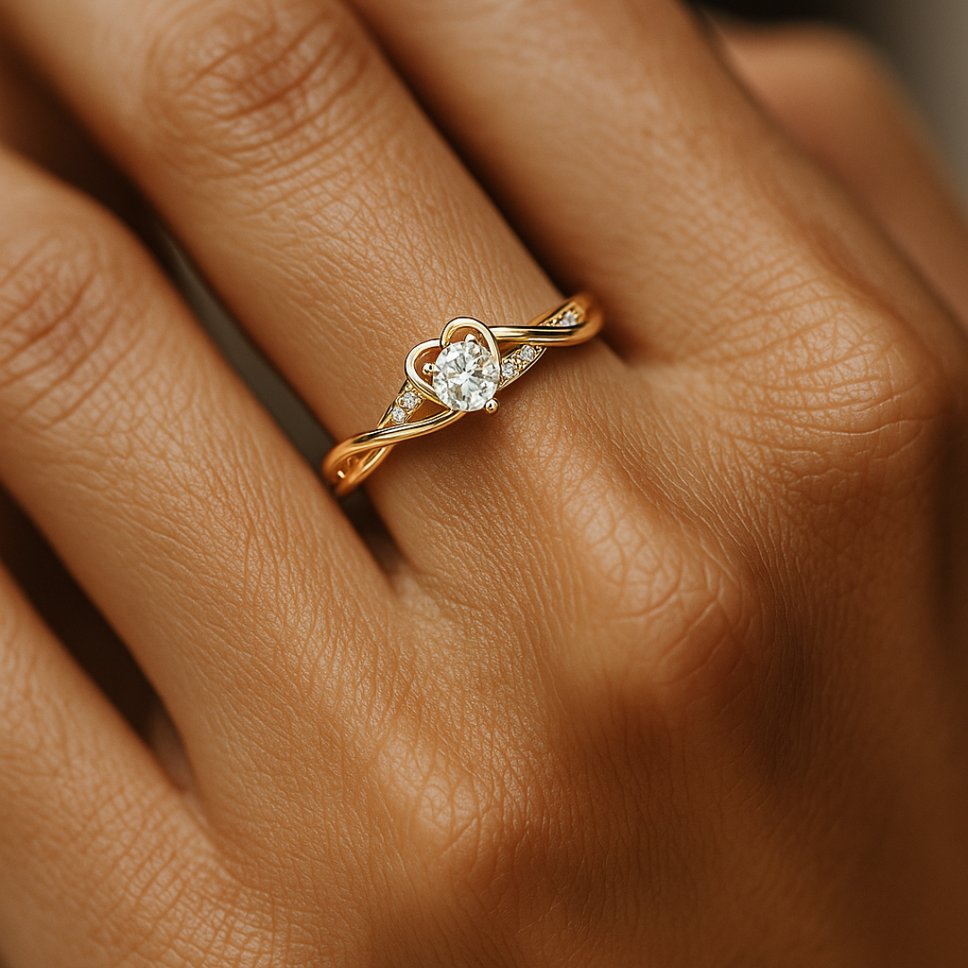 ANILLO VALENTINA ROCHE DORADO CORAZÓN CON CIRCONITAS