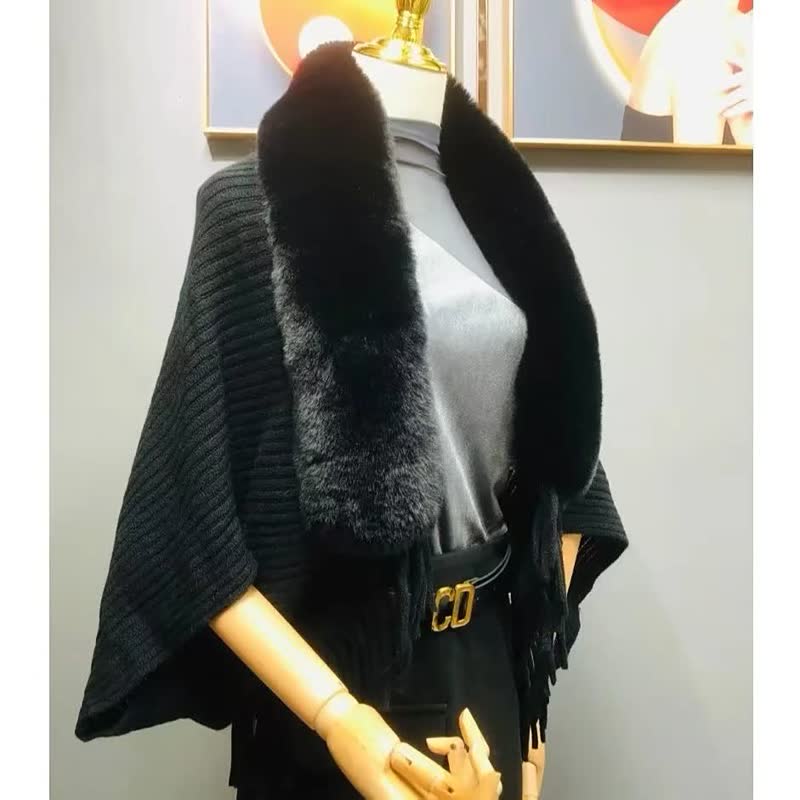 CHAL DE PUNTO ENVOLVENTE EN ESTILO ATEMPORAL